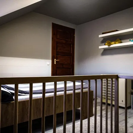 Ersek Apartment *