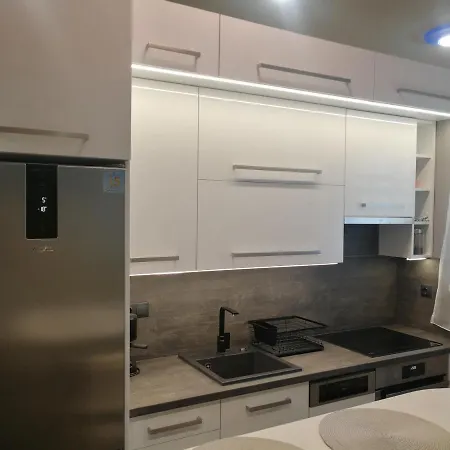 Ersek Apartment *