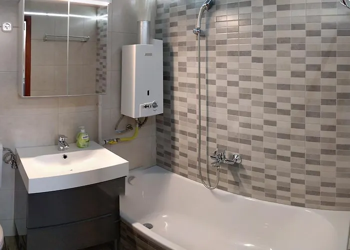 Apartament Ersek *